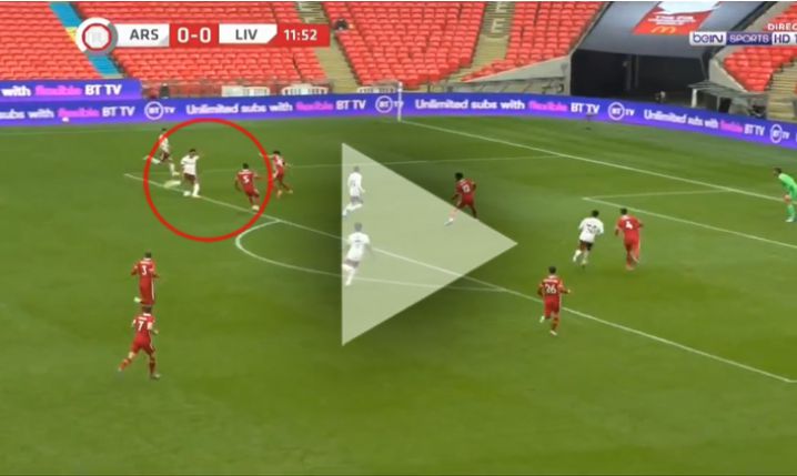 Aubameyang ŁADUJE GOLA na 1-0 z Liverpoolem! [VIDEO]